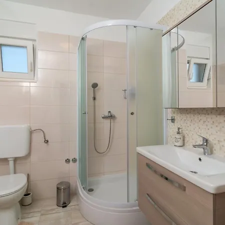 House Slobodna * Zaglavice